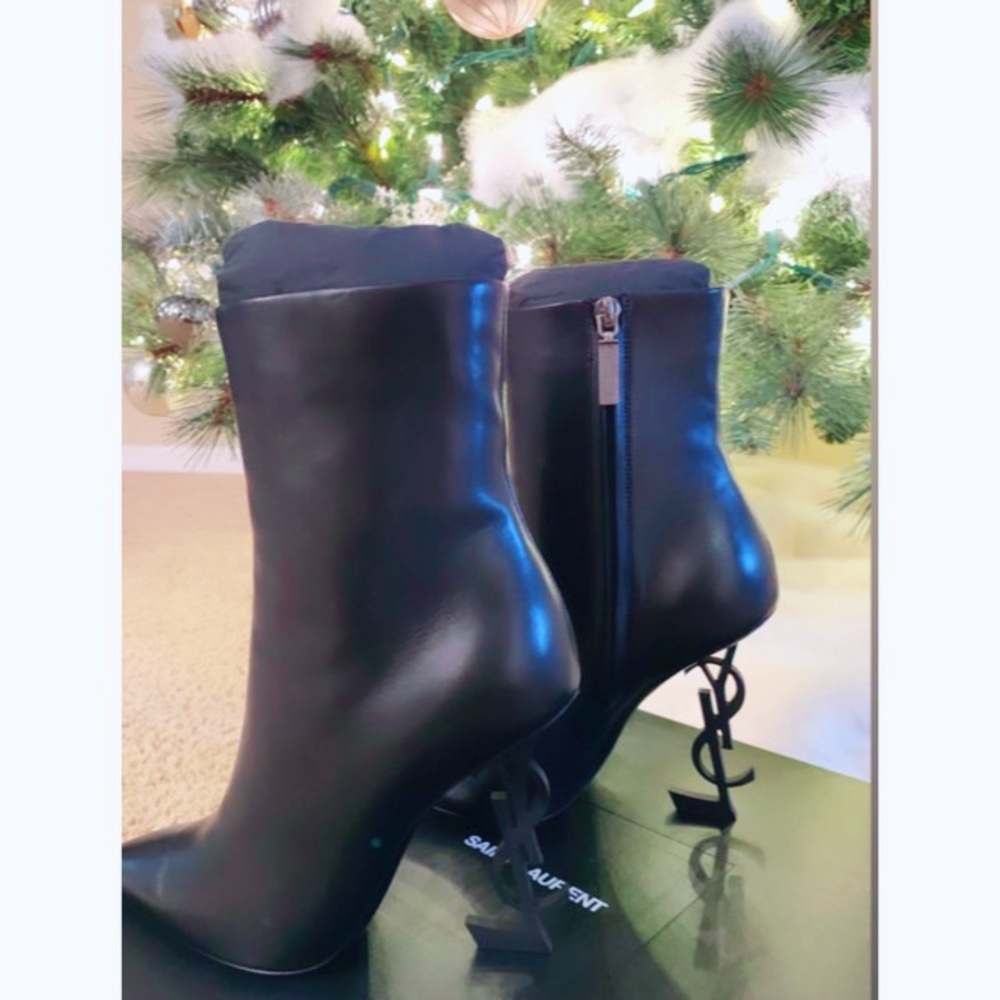 YSL Saint Laurent/ Opyum Leather Booties 🧡